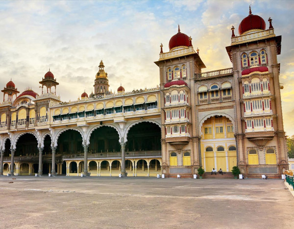 Bangalore to Mysore Taxi Booking